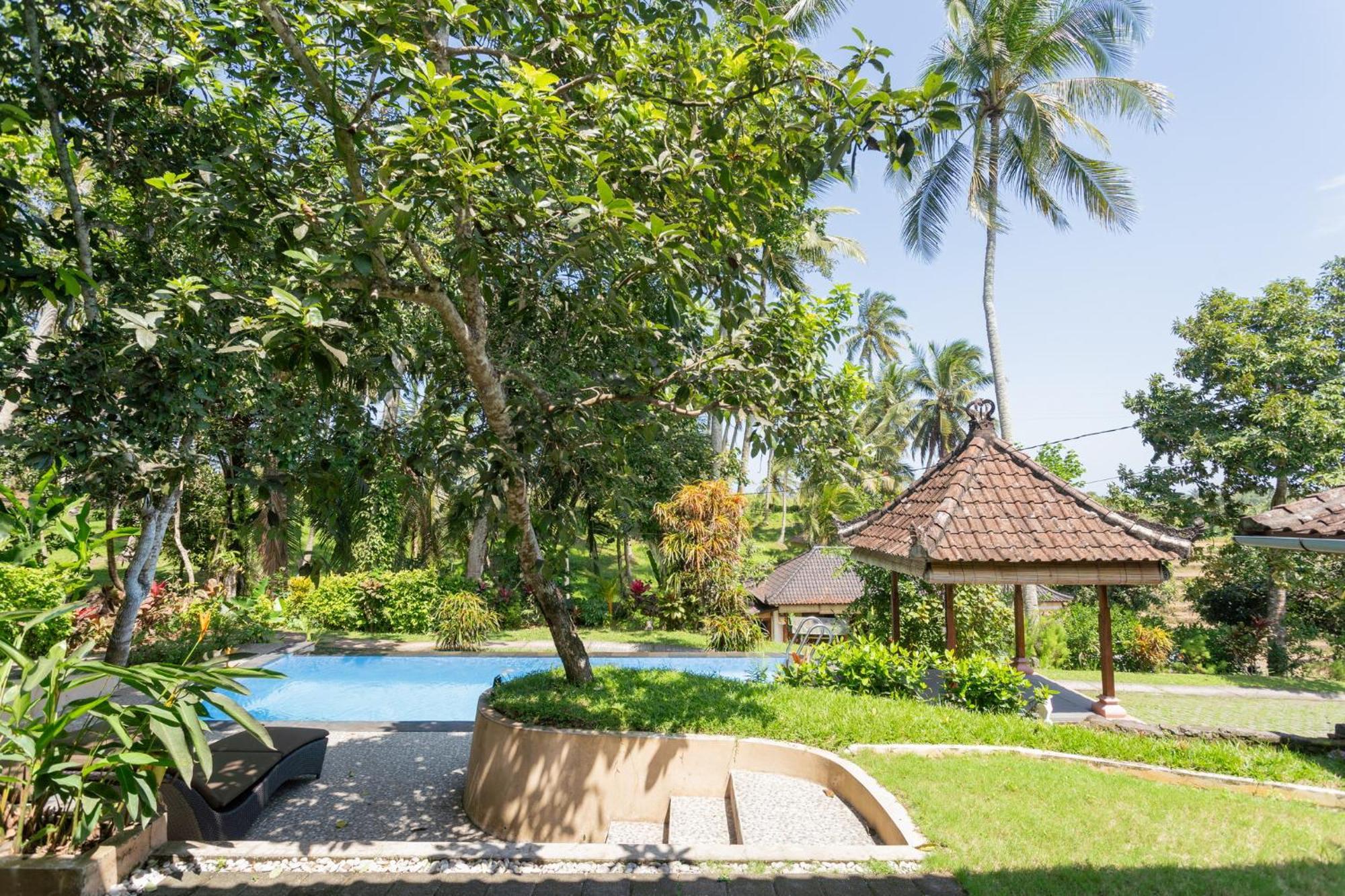 Pondok Hari Baik Balian Exterior photo