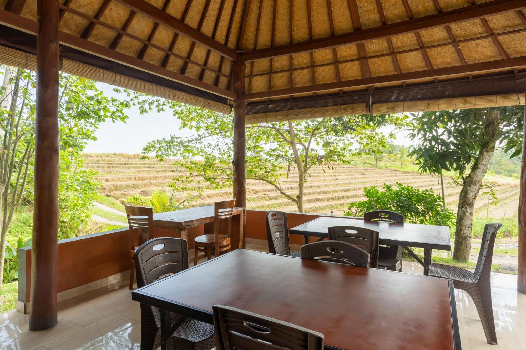 Pondok Hari Baik Balian Exterior photo